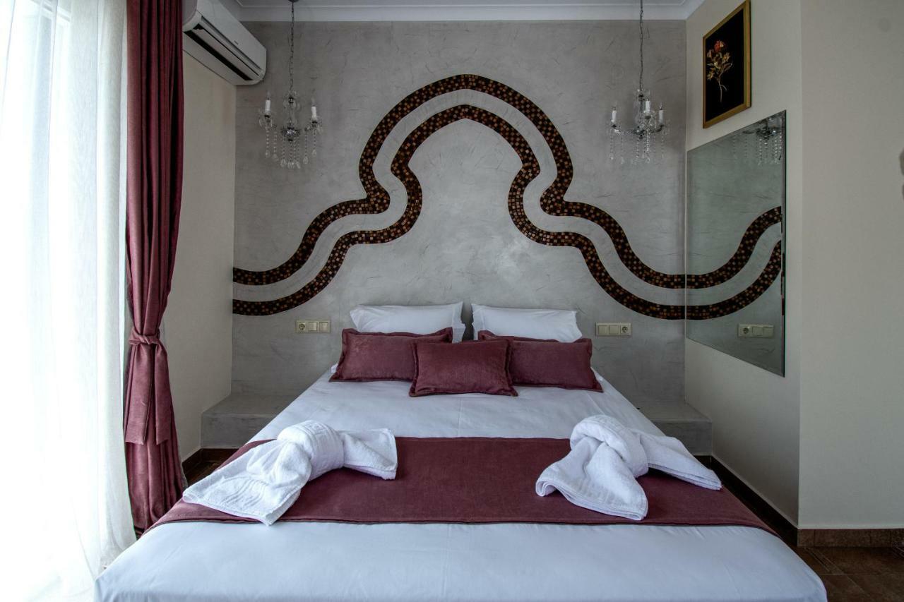 Katerina'S Luxury Apartments ลีเมนาส ภายนอก รูปภาพ