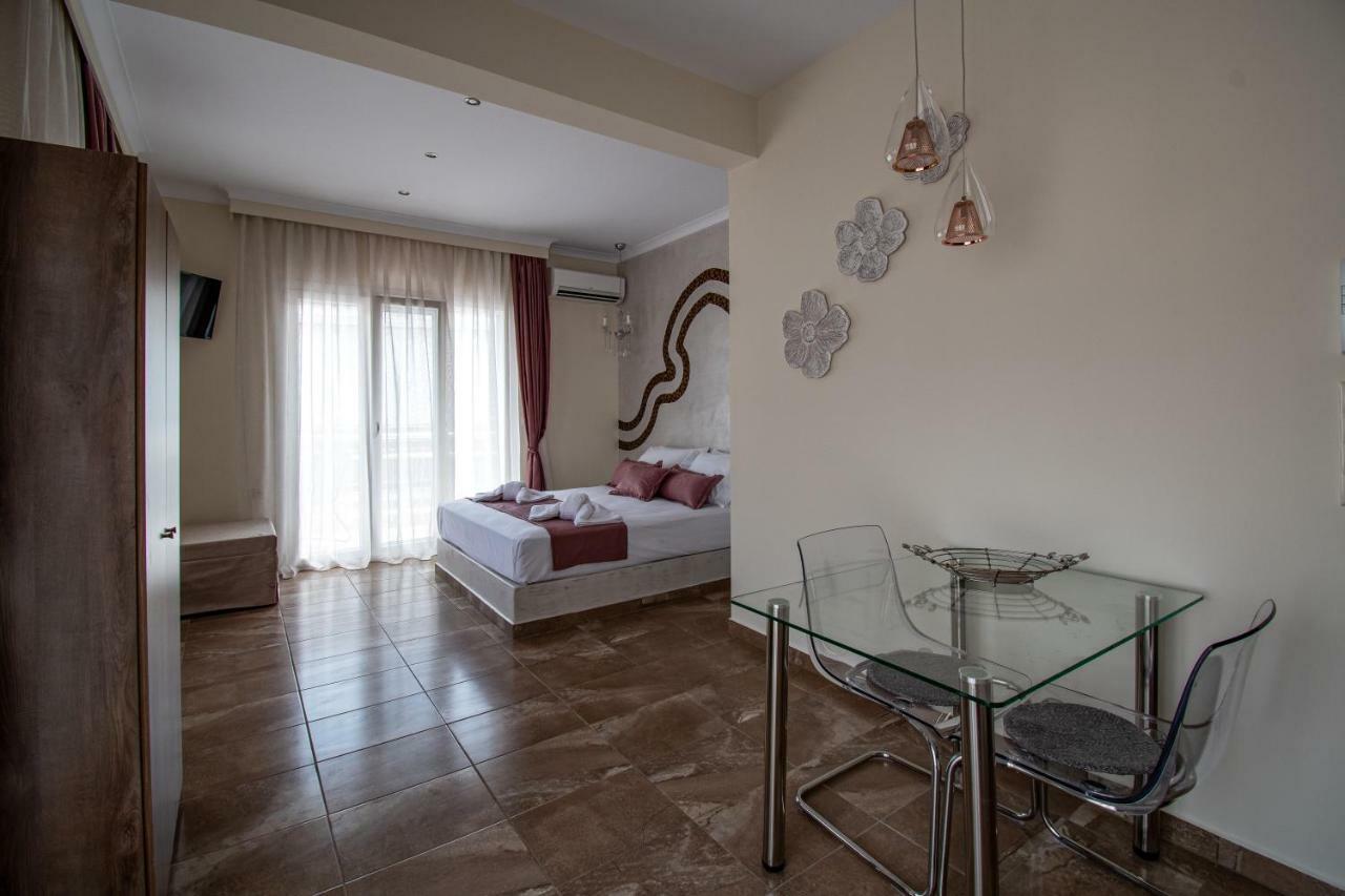 Katerina'S Luxury Apartments ลีเมนาส ภายนอก รูปภาพ