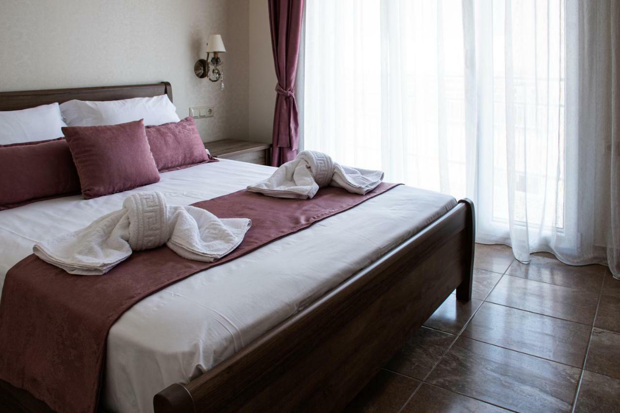 Katerina'S Luxury Apartments ลีเมนาส ภายนอก รูปภาพ