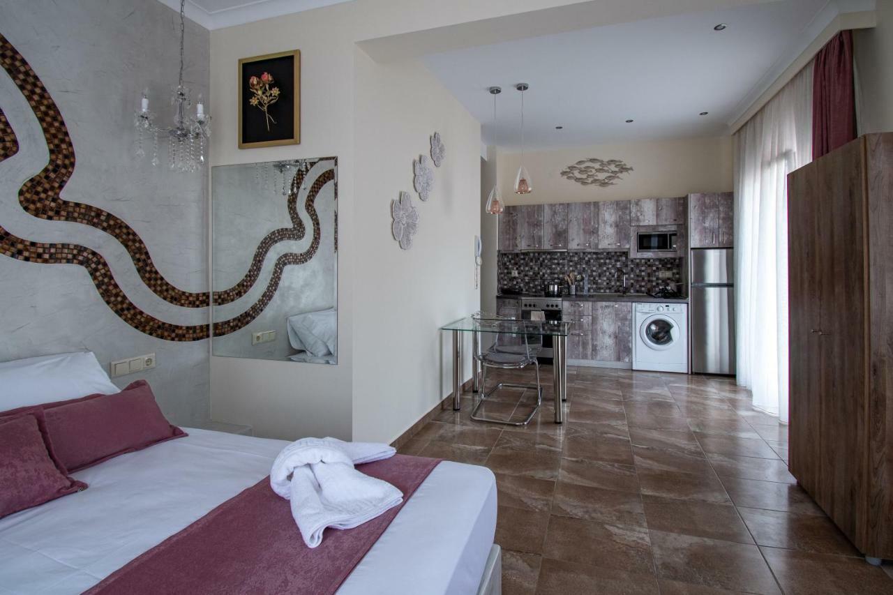 Katerina'S Luxury Apartments ลีเมนาส ภายนอก รูปภาพ