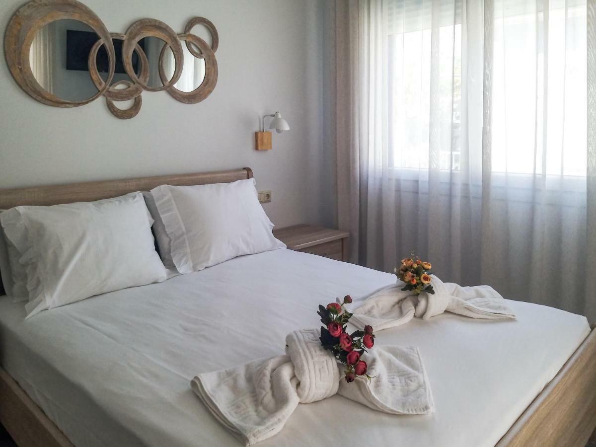 Katerina'S Luxury Apartments ลีเมนาส ภายนอก รูปภาพ